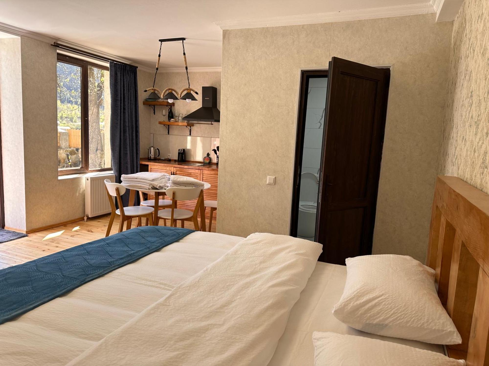 Bala'S House Hotel Mestia Kültér fotó
