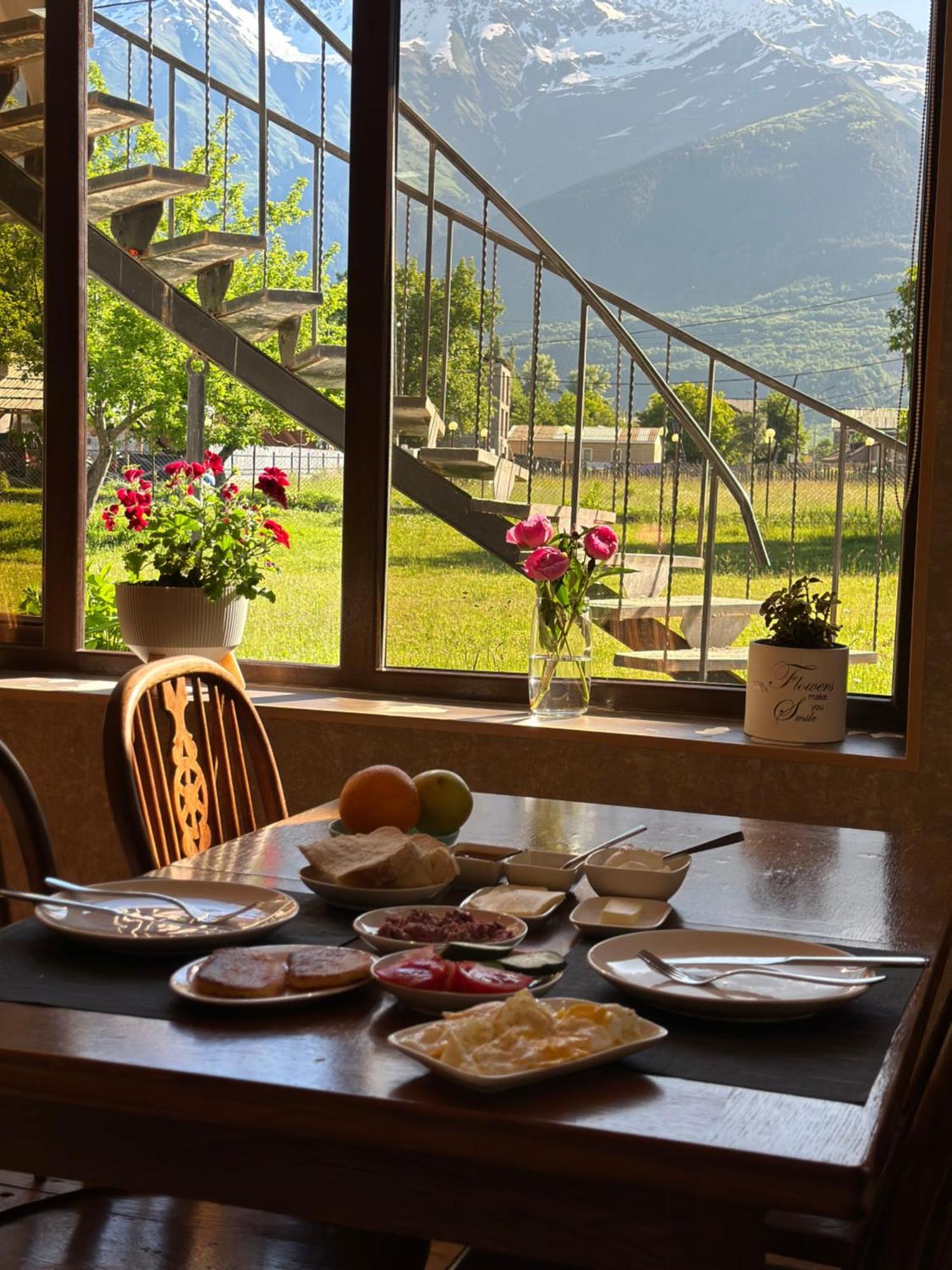 Bala'S House Hotel Mestia Kültér fotó